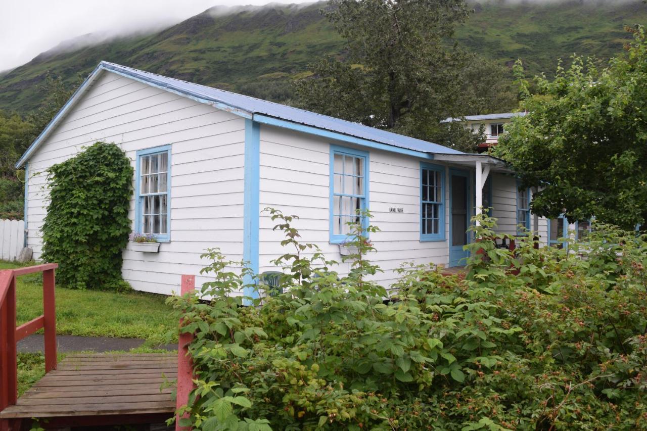 Zachar Bay Lodge Kodiak Ngoại thất bức ảnh